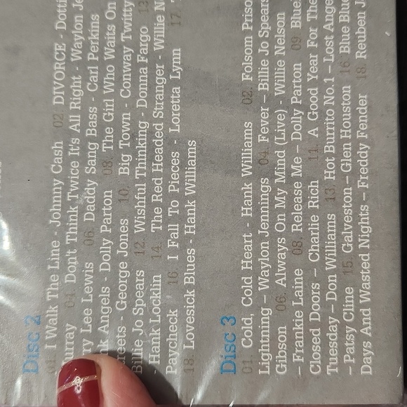 CD pack...The Country Outlaws. - Picture 5 of 9